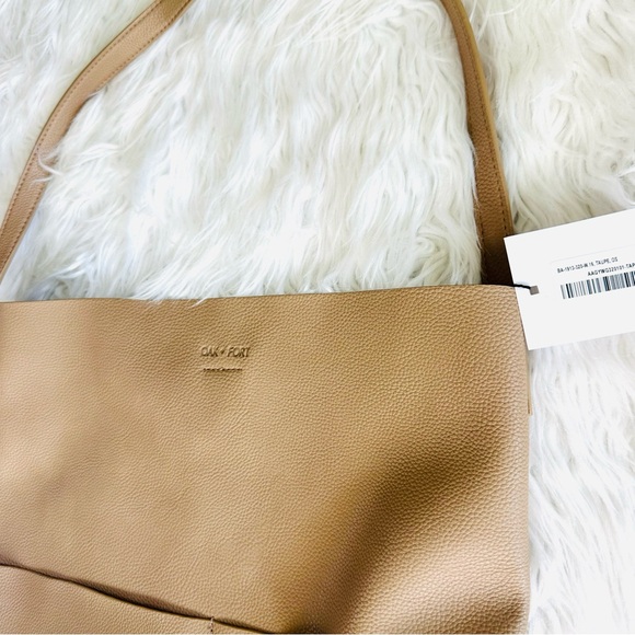 NWT Oak+Fort Vegan Leather Tote Bag Taupe - Picture 4 of 10